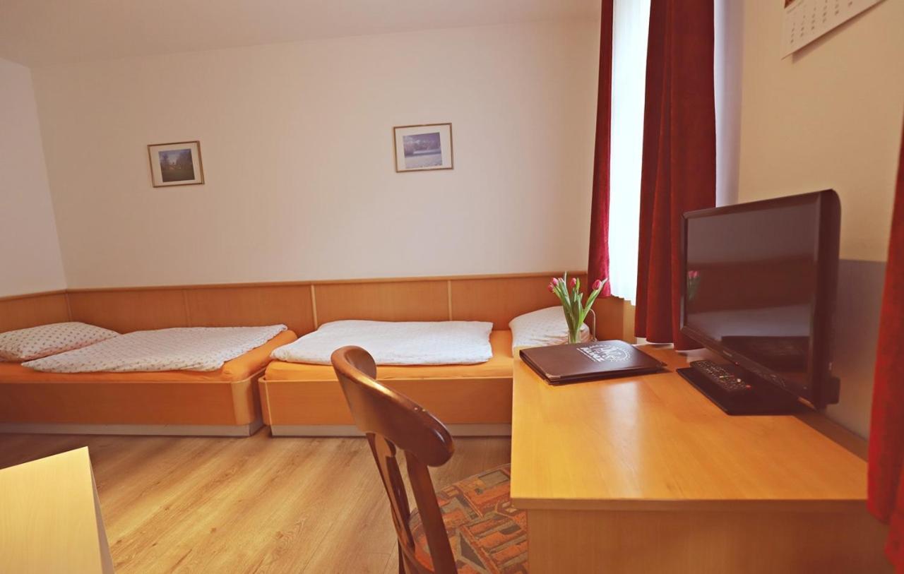 Pension Hinz & Kunz Weimar  Buitenkant foto